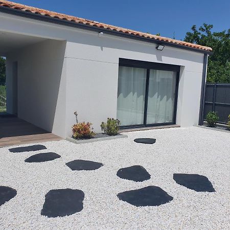 La Suite De La Route Des Chateaux Arsac Εξωτερικό φωτογραφία